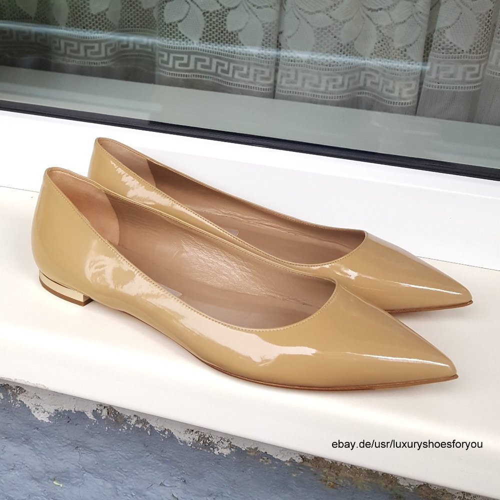 BURBERRY Beige Patent Leather Flats size EUR 39